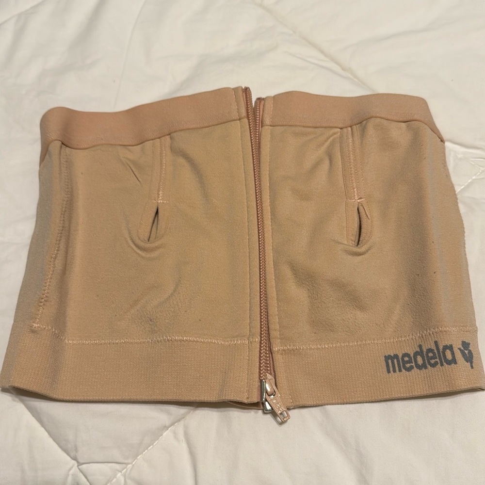 Medela Pumping Bra Size Small